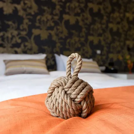 Hotel Canal 4*
